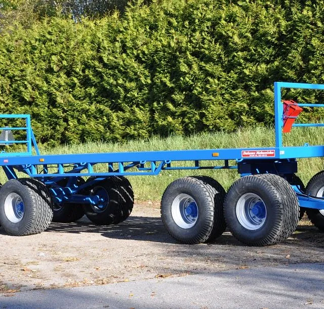 Storbalsvagn som traktor drar dalums mekaniska 