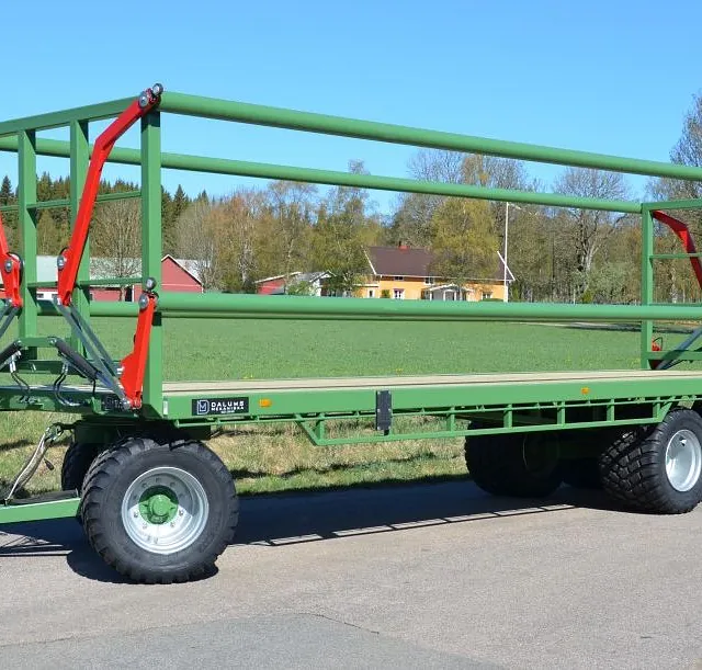 storbalsvagn med lastsäkring dragen av en traktor dalums mekaniska