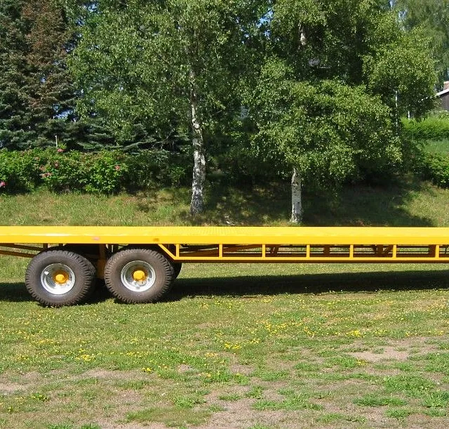 Storbalskärra som traktor drar dalums mekaniska