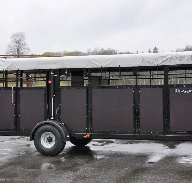 djurtransportvagn hydraulisk höj och sänkbar dalums mekaniska